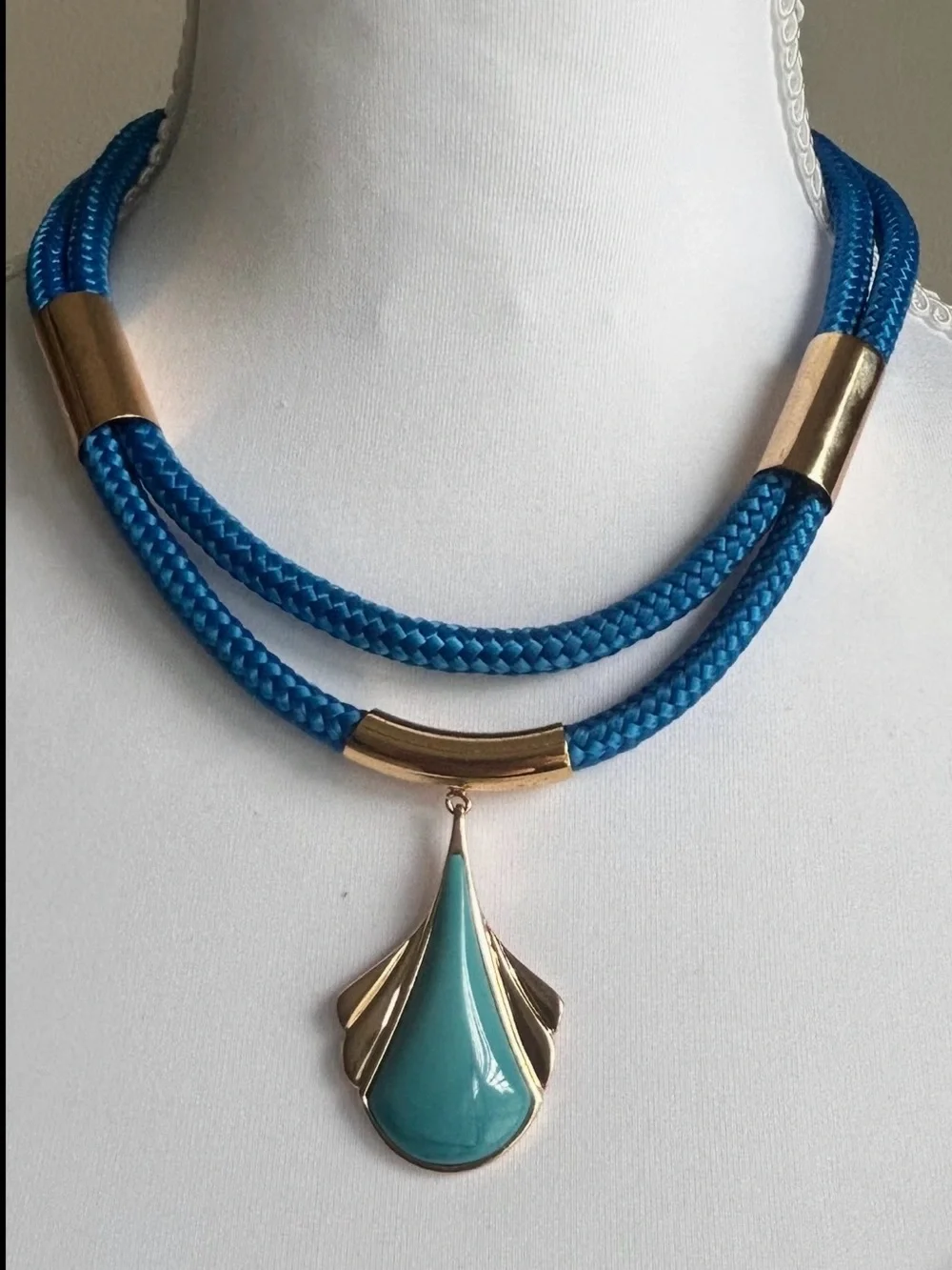 18kGold heavy plated -Accent Blue Pendant Necklace
